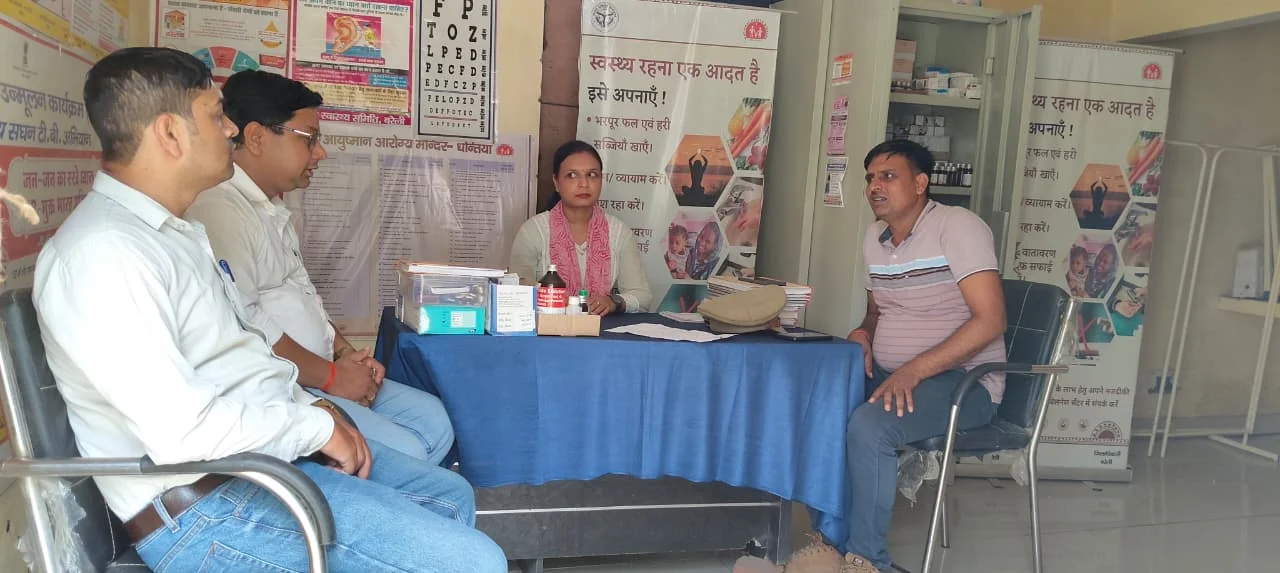 उत्तरप्रदेश: मीरगंज के धनतिया के आयुष्मान आरोग्य मंदिर में चोरी, ताला तोड़कर इन्वर्टर-बैटरी ले गए चोर
