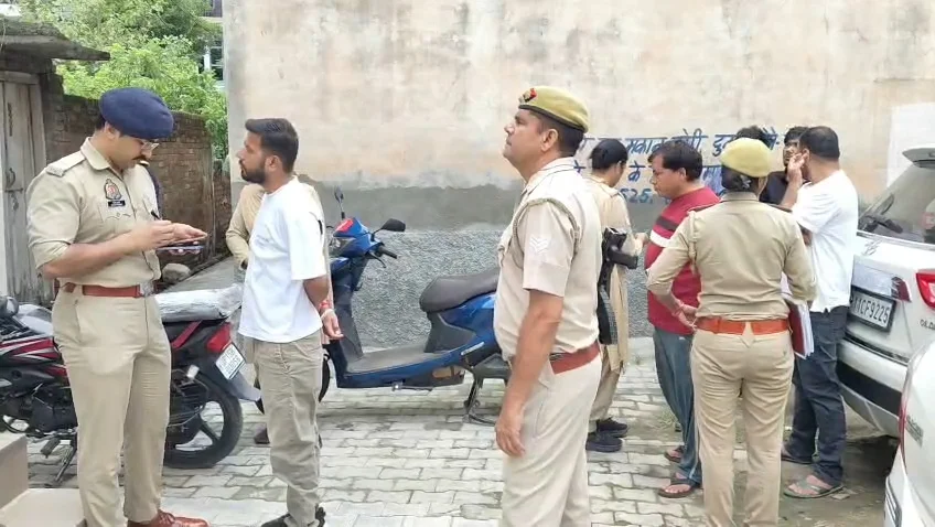 उत्तरप्रदेश: सहारनपुर में सिपाही की पत्नी ने रायफल से खुद को गोली मारी, मौके पर मौत