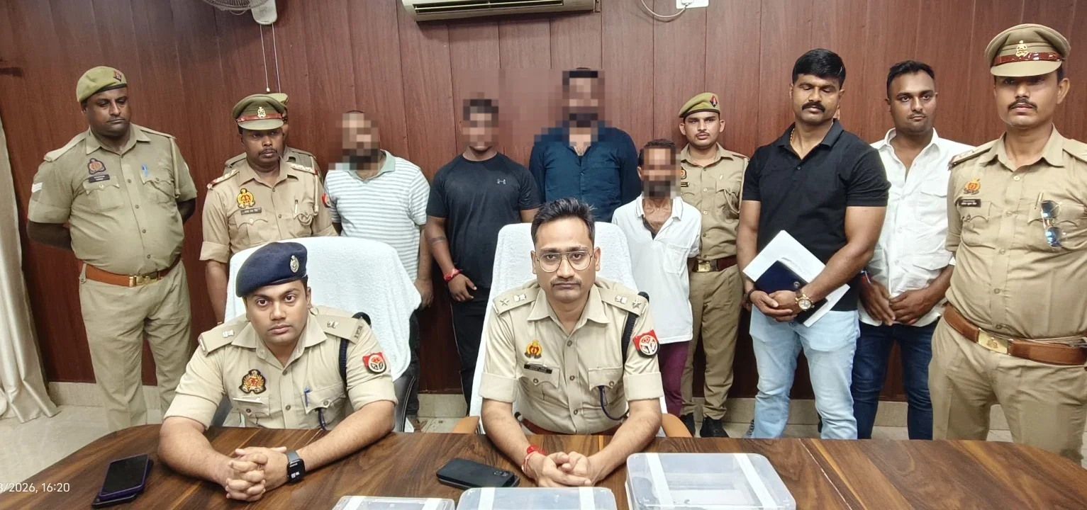 उत्तर प्रदेश: तमंचे से फायरिंग कर सोने की चेन लूटने वाले गिरोह का भंडाफोड़, चार गिरफ्तार