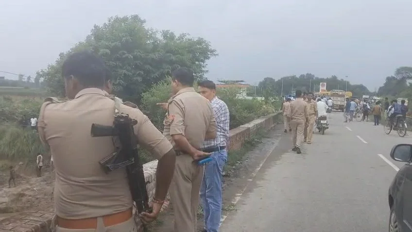 उत्तर प्रदेश: अमेठी में युवक ने नैया नाला पुल से लगाई छलांग, जामो-जगदीशपुर पुलिस के साथ एसडीआरएफ तलाश में जुटी