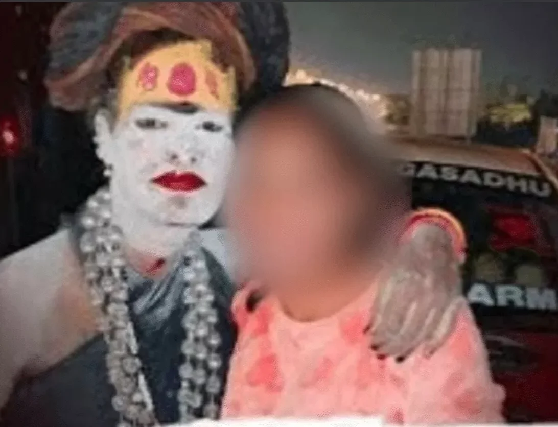 मध्य प्रदेश: चिता के पास मानव मांस खाने का VIDEO वायरल, काली नंद गिरी के पुराने विवाद भी खुले