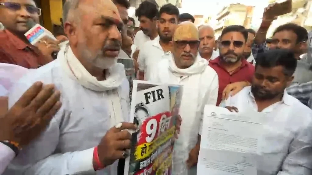 उत्तर प्रदेश: वाराणसी में सीवर मेनहोल में मिली बालू की बोरियों पर सियासी घमासान, अजय राय बोले- CCTV फुटेज सार्वजनिक करें