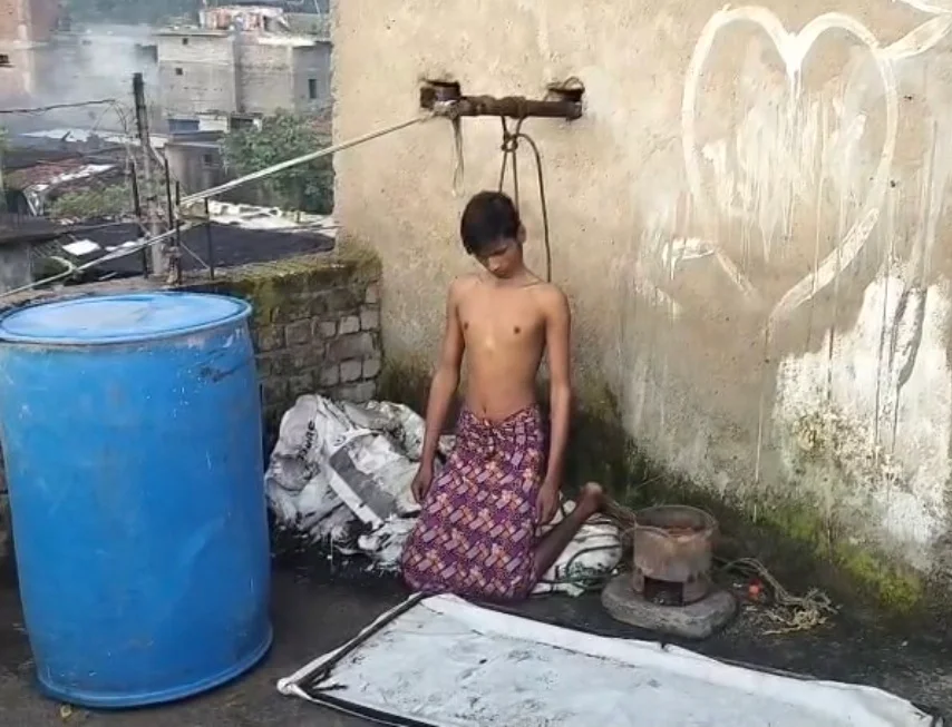 छत्तीसगढ़: कोरबा में युवक ने उठाया खौफनाक कदम, घर की छत पर फंदे से लटका मिला शव