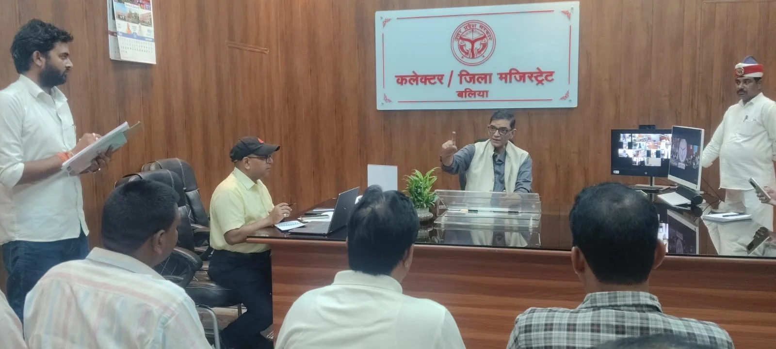 उत्तरप्रदेश: नवागत डीएम ने संभाली स्वच्छता की कमान, बलिया को कूड़ा मुक्त बनाने के निर्देश