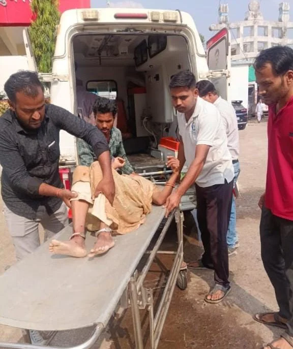 मध्य प्रदेश : राजगढ़ में दर्दनाक हादसा; ओमनी वैन की टक्कर से 5 साल के मासूम की मौत, पिता गंभीर घायल