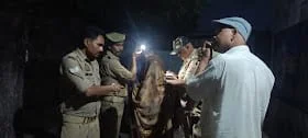 उत्तर प्रदेश: रानीपुर गांव में बमबाजी और हवाई फायरिंग से मची दहशत, बाइक छोड़कर भागे आरोपी